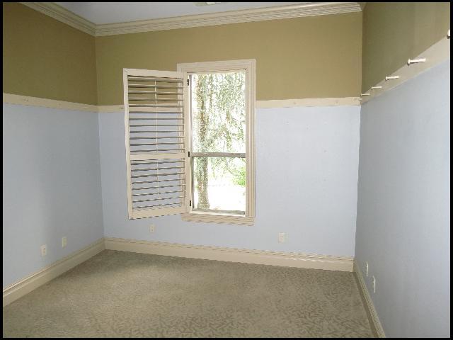 Building Photo - 21 Commentry Dr