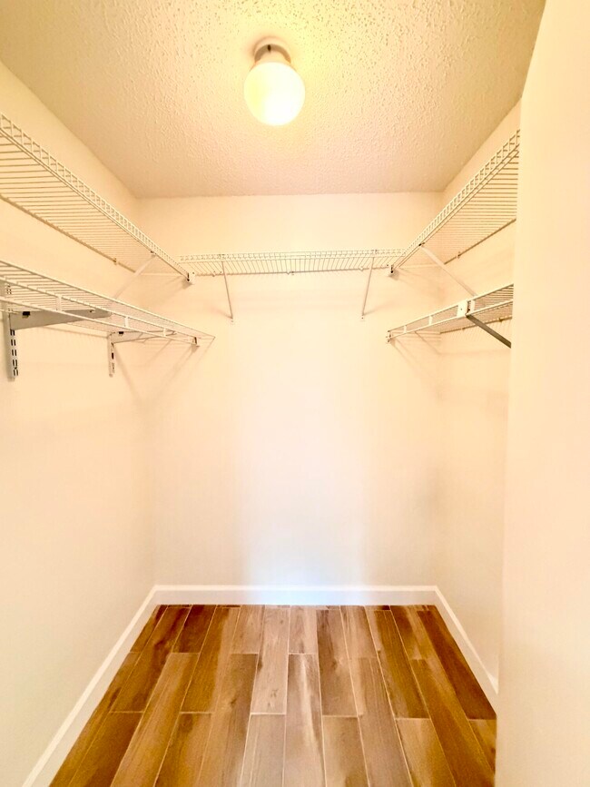 Building Photo - 14349 Campanelli Dr