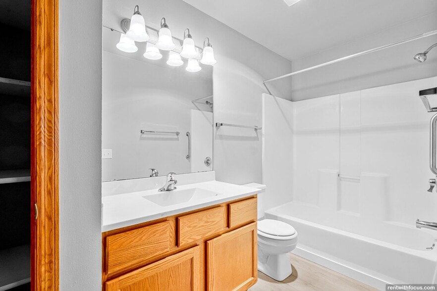 Building Photo - Ridgewood Trails