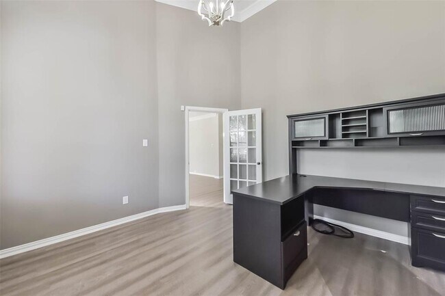 Building Photo - 2812 Chinaberry Park Ln
