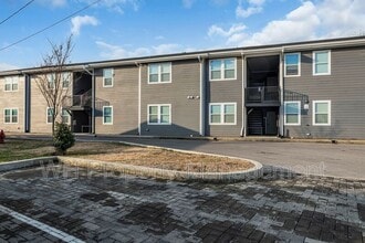 Building Photo - 265 E Old Hickory Blvd