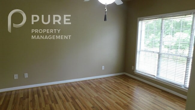 Building Photo - 632 Forest Lakes Dr