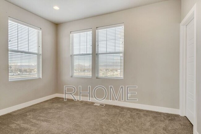 Building Photo - 7852 S 5440 W