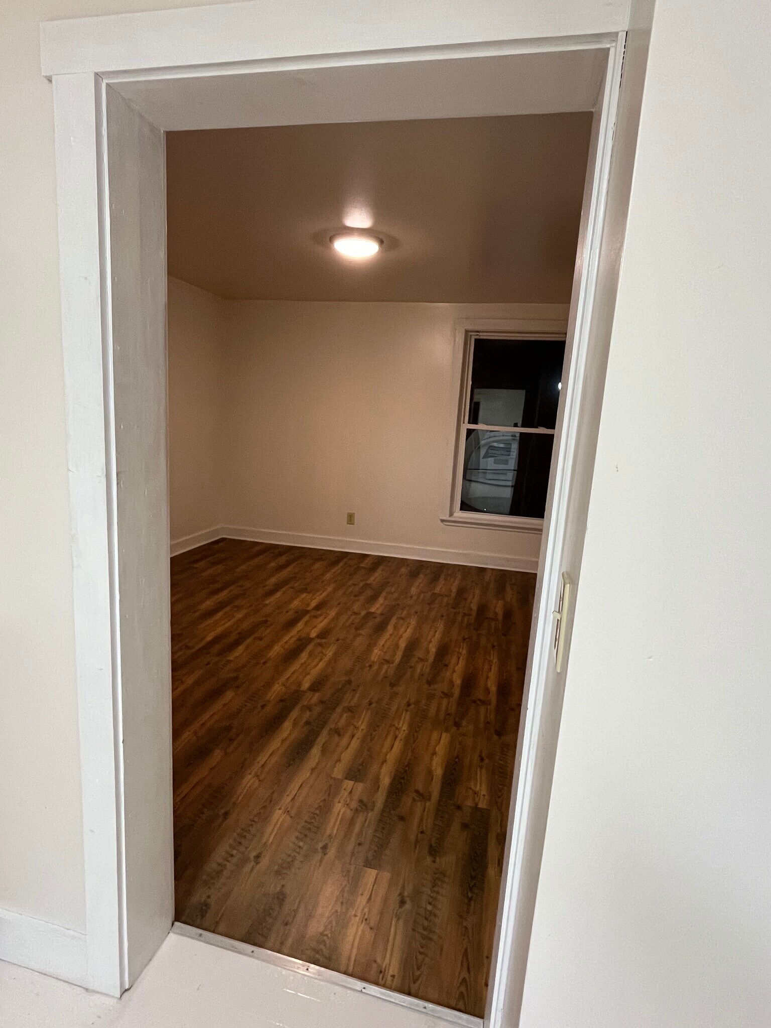 Building Photo - 115 Market St