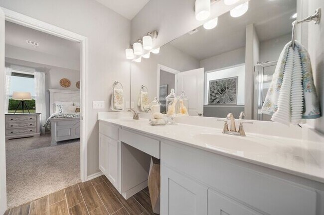 Building Photo - Stunning 3BR + Study in Prime Owasso/Colli...