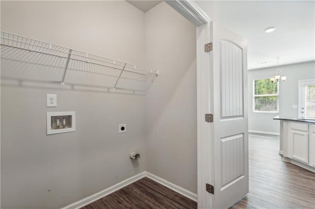 Building Photo - 67 Pointe Pl