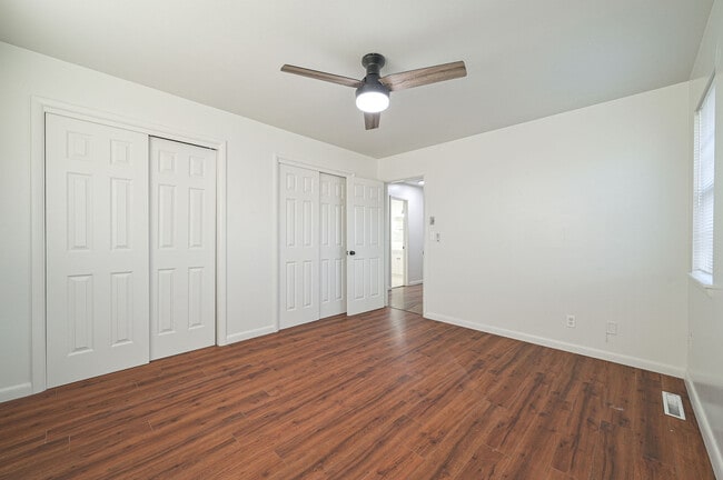 Building Photo - 4800 Spencer Rd