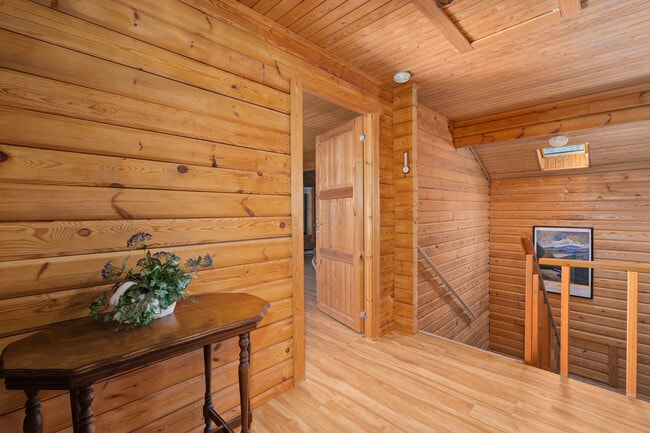 Building Photo - 168 Valley Creek Dr