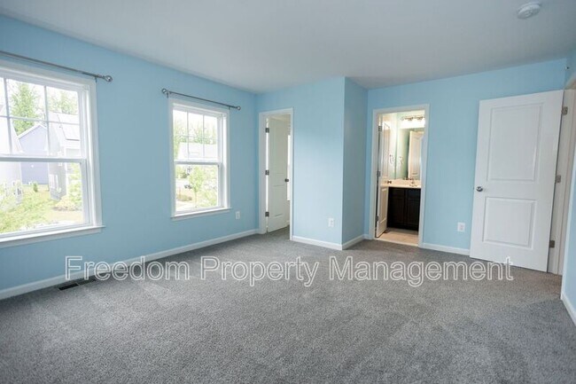 Building Photo - 2425 Morgans Point Dr