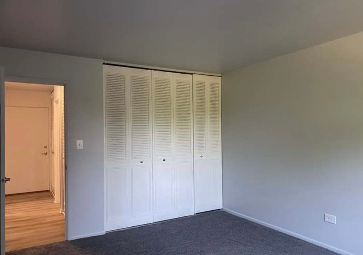 Building Photo - 1500 Robin Cir