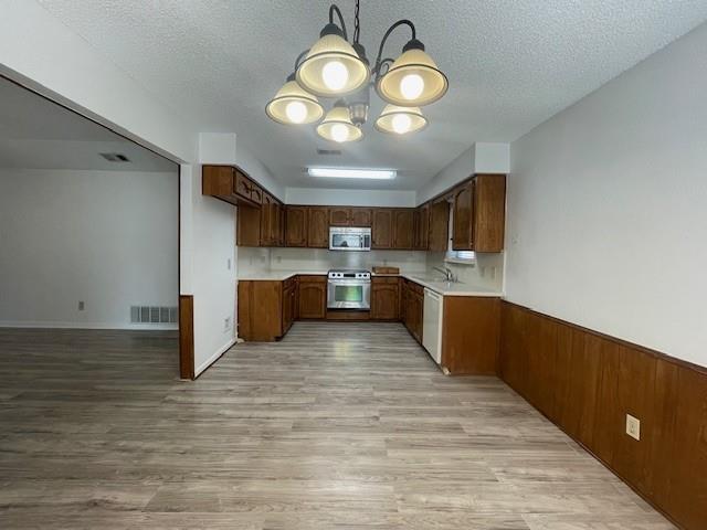 Building Photo - 8116 Irish Dr