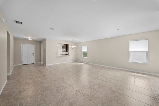 Building Photo - Newer-construction 3-bedroom, 2-bath home in Fort Myers