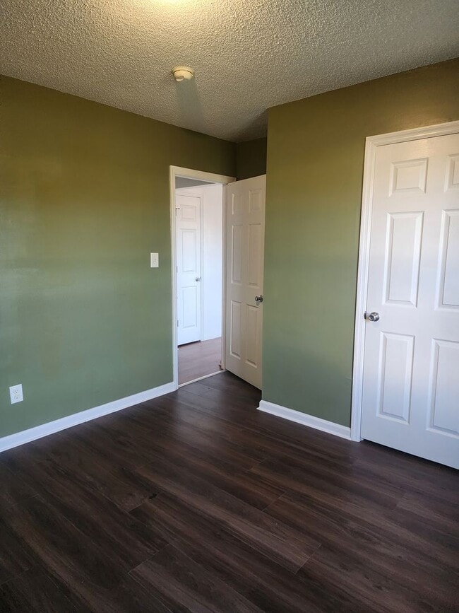 Building Photo - 1306 Bob Braswell Ct