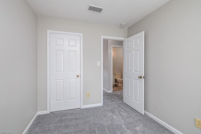 Building Photo - 4016 Starwood Arch