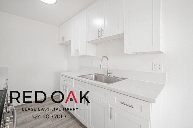 Building Photo - 9260 Palm St