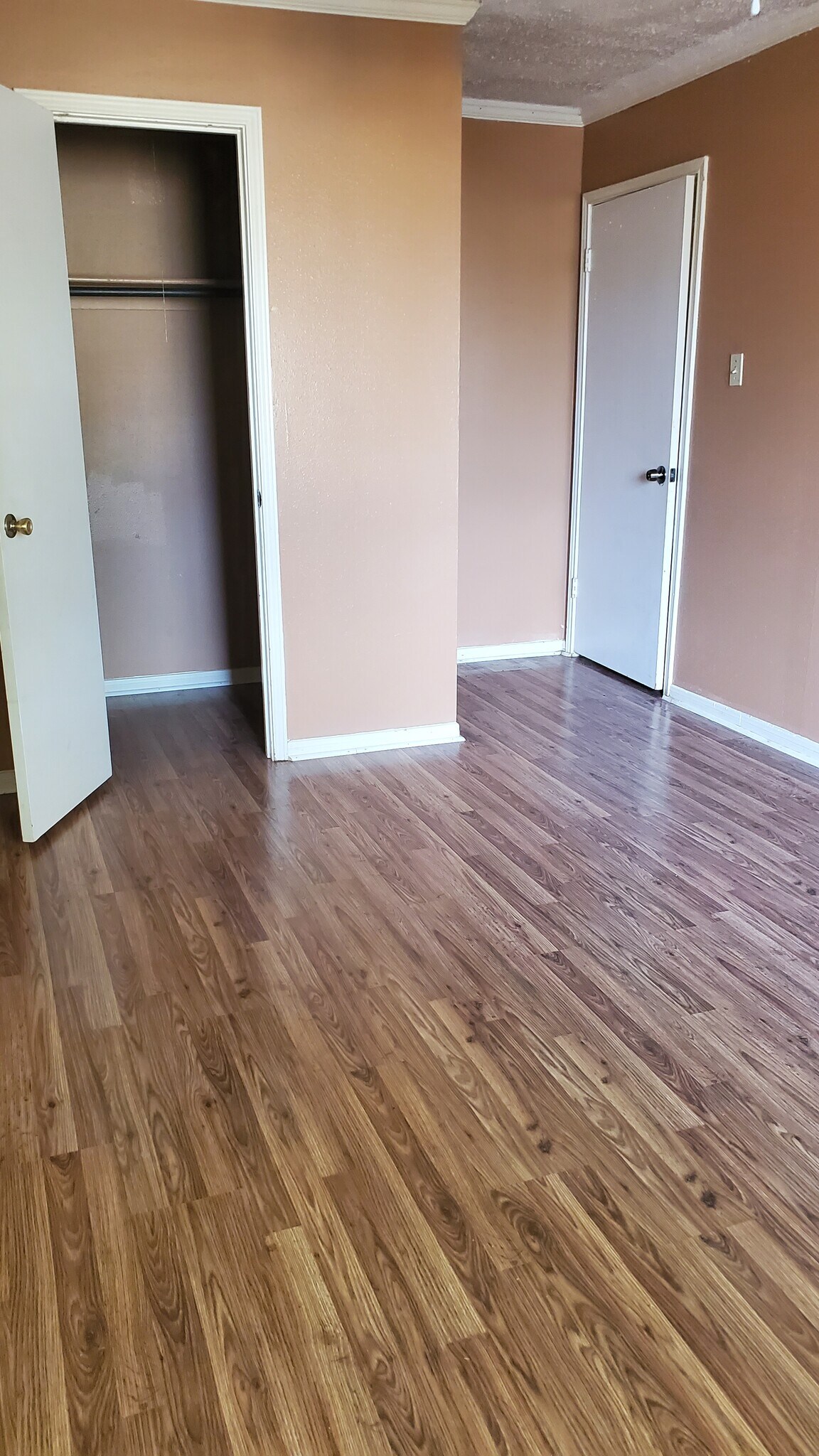 Bed 2 - 15540 Weldon Dr