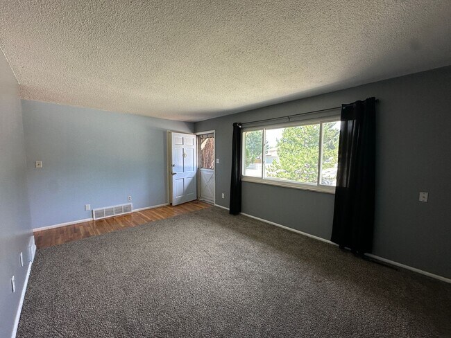 Building Photo - 4503 Montebello Dr