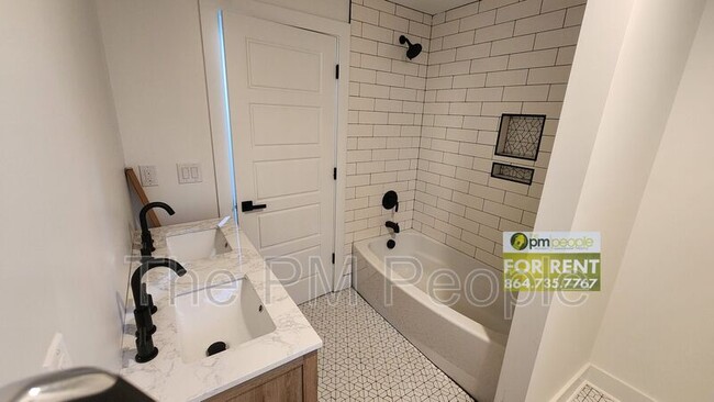 Building Photo - 108 St Lo Cir
