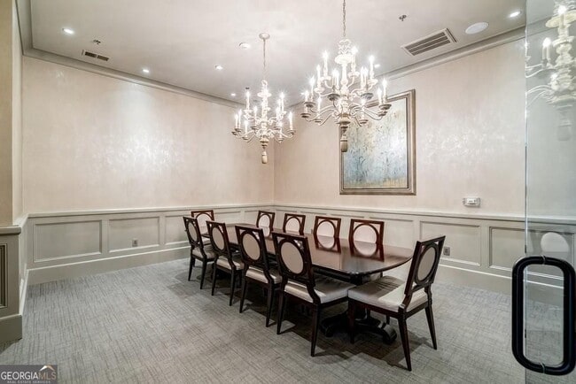 Building Photo - 2277 Peachtree Rd NE