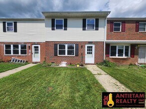Building Photo - 3430 Gregway Dr