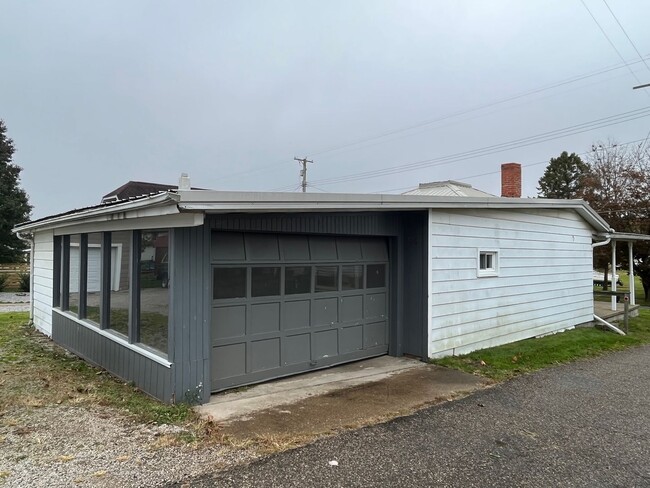 Building Photo - Ranch Home in Loudonville Perrysville Scho...