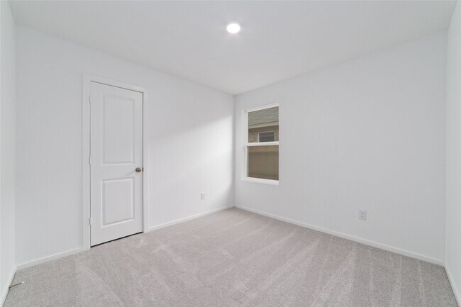Building Photo - 26810 Prairie Smoke Ln