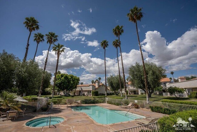 Building Photo - 252 Desert Falls Dr E