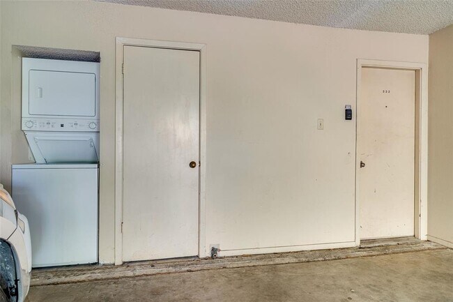 Building Photo - 2612 San Pedro St