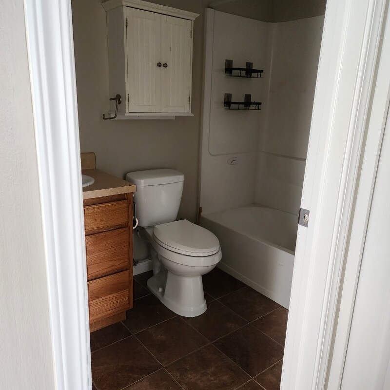Building Photo - 1332 Hibbard Dr
