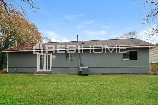 Building Photo - 6043 Deerfield Ct