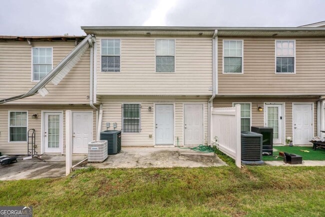 Building Photo - 2913 Vining Ridge Terrace