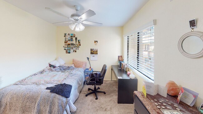 Building Photo - *DEPOSIT PENDING* 3 bed, 2.5 Bath Townhome Near Cal Poly!