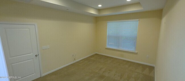 Building Photo - 669 Coconut Palm Pkwy
