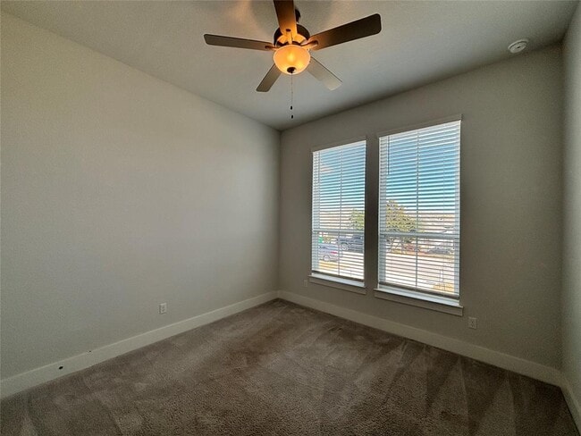 Building Photo - 19521 Tranquility Fls Cv