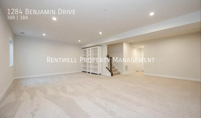 Building Photo - 1284 Benjamin Dr