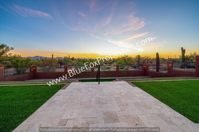 Building Photo - 13037 N Red Quail Pl