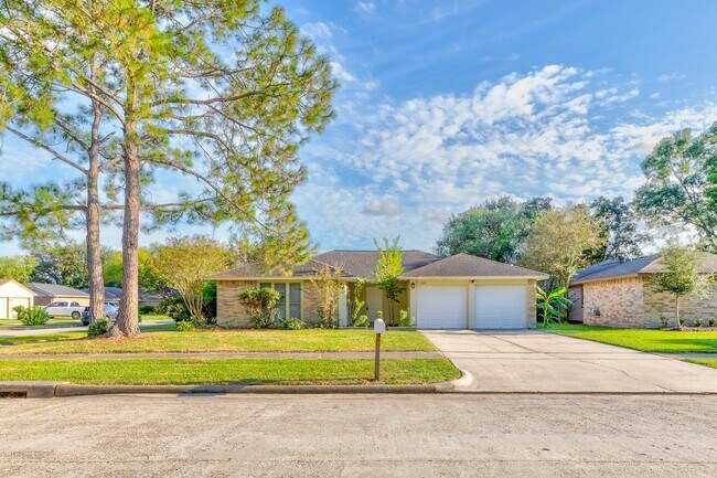 Building Photo - 2799 Wood Hollow Dr