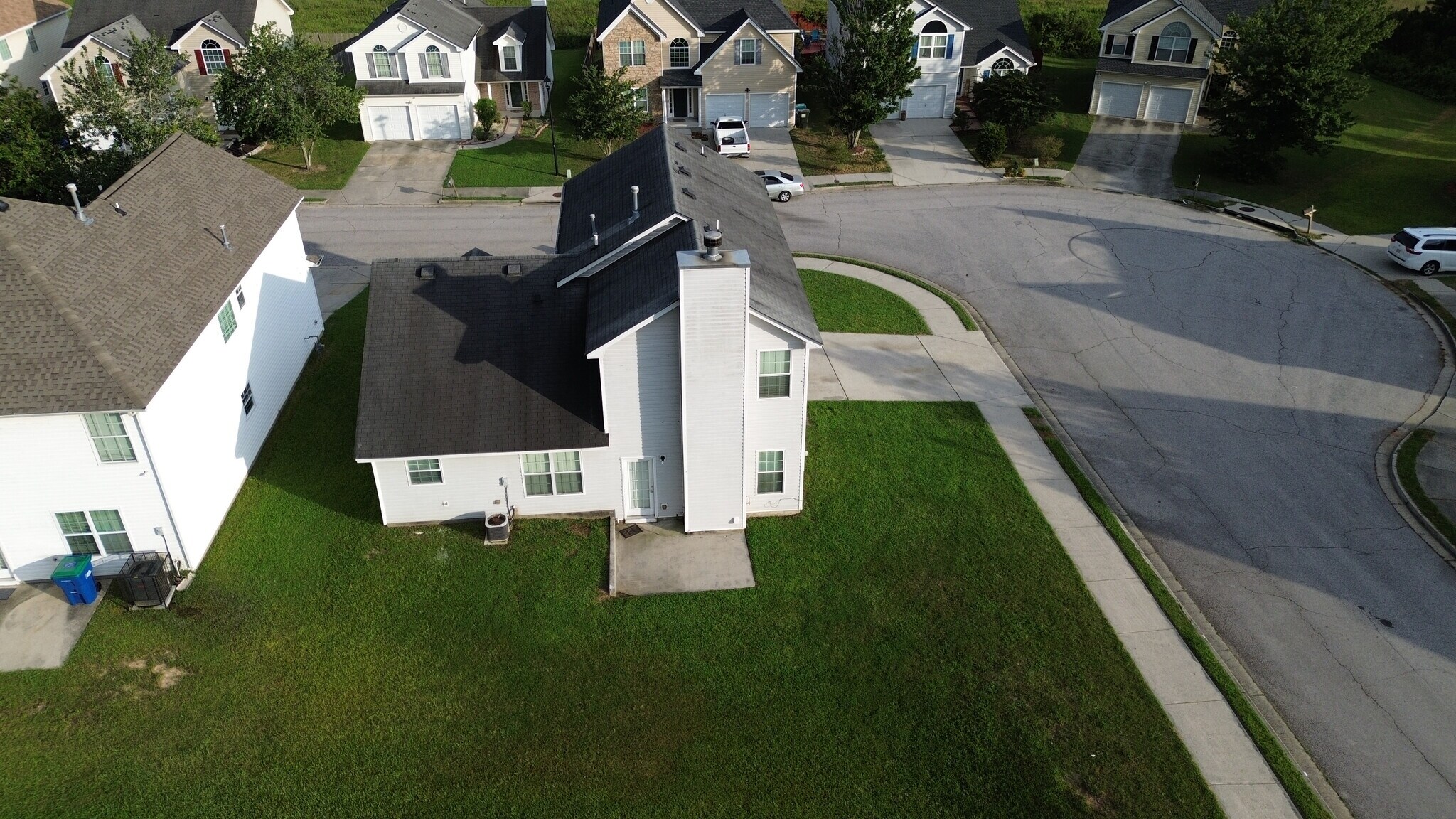 Building Photo - 2800 Carolina Rdg