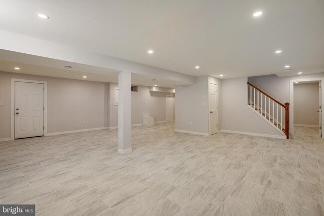 Building Photo - 9003 Fox Lair Dr