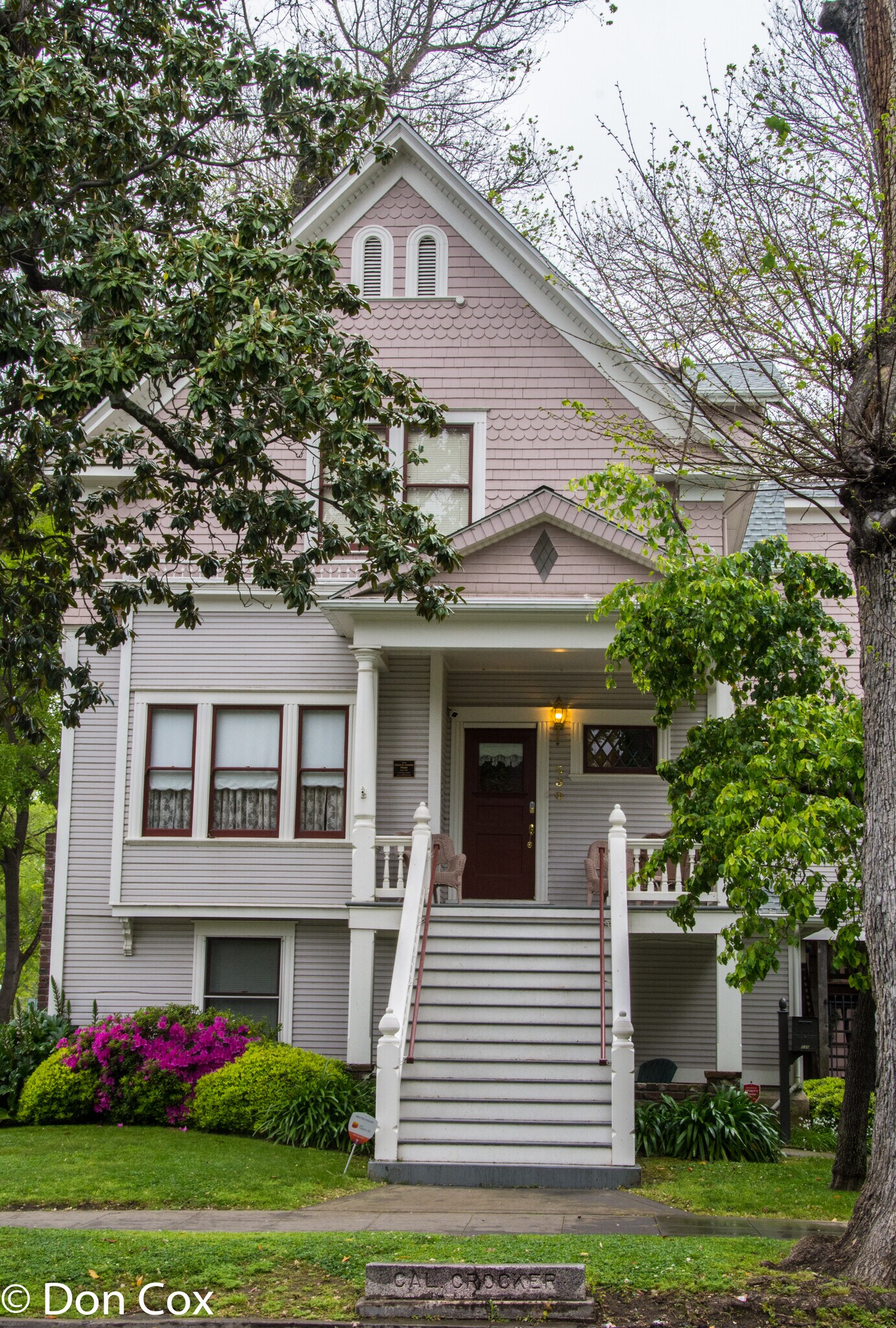 Building Photo - 530 10th St