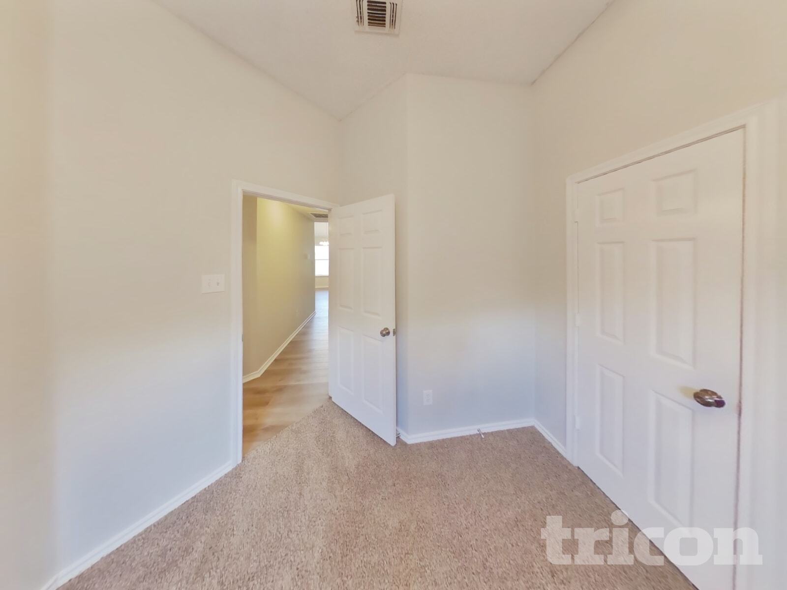 Building Photo - 1706 Fern Dr