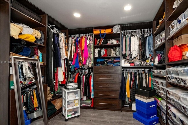 Building Photo - 1360 SW 16th St