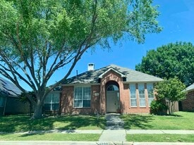 Building Photo - 4700 Basil Dr