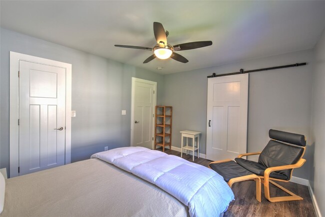 Building Photo - 3 Bed, 2 Bath Home Near Downtown Greenvill...