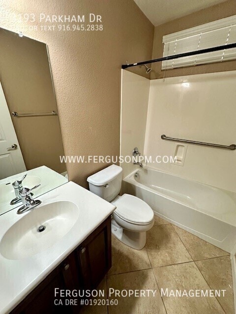 Building Photo - 3193 Parkham Dr