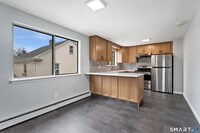 Building Photo - 1103 Shippan Ave