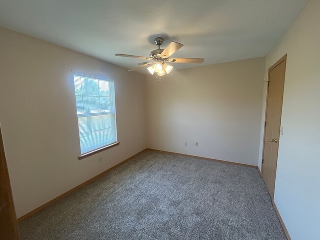 Building Photo - 137 Bailey Cir