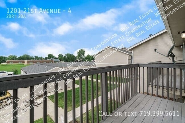 Building Photo - 1201 21st Ave