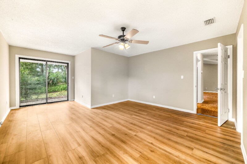 Building Photo - 119 Palm Valley Woods Dr