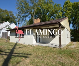 Building Photo - 3601 W Hillcrest Ave